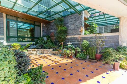 Hotel Qing Jing Ze Bed & Breakfast