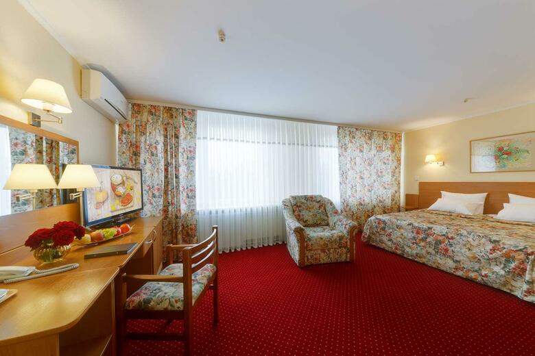 Hotel Nadia