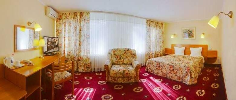 Hotel Nadia