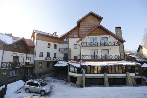 Hotel Tsvit Paporoti