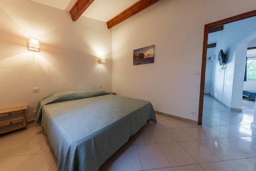 Apartamentos Royal Palm - Corsicatours
