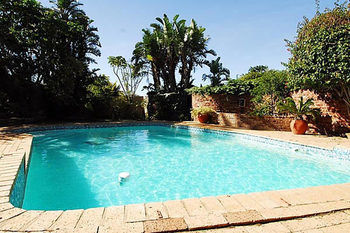 Hostal Calico Guest House