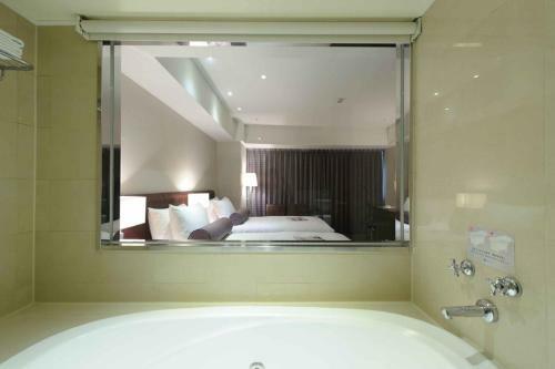 K Hotel - Yunghe