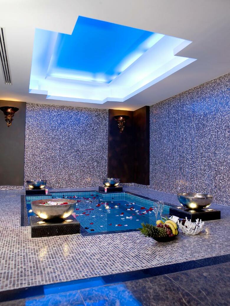 Hani Royal Hotel