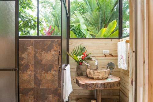 Costa Rica Holiday Home By Beach And Rain Forest