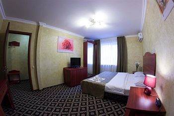 Pirosmani Hotel