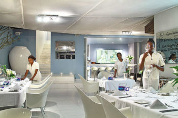 Hotel Days At Sea Beach Lodge