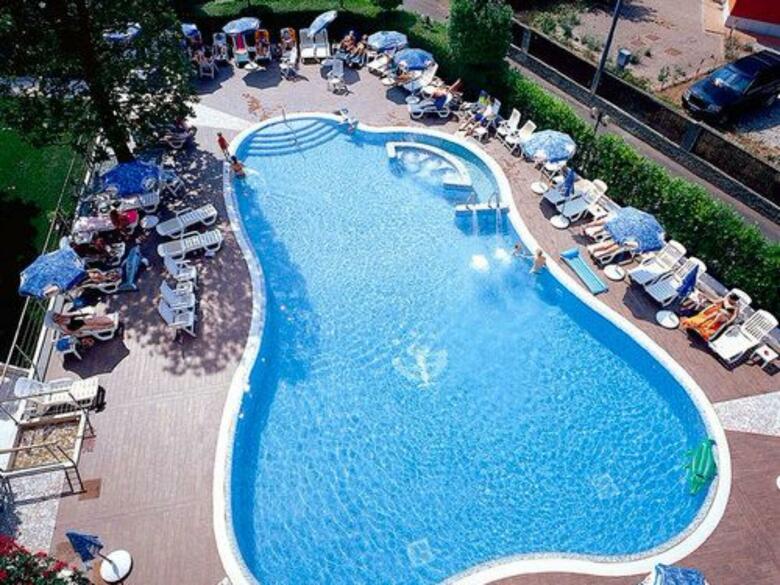 Hotel Bisesti