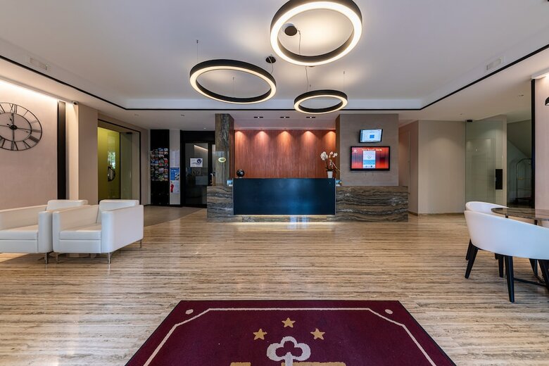 Hotel Bisesti