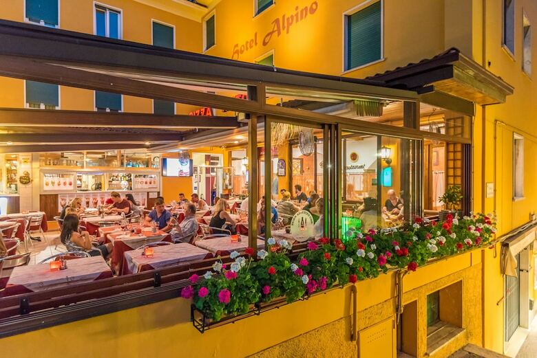 Hotel Alpino
