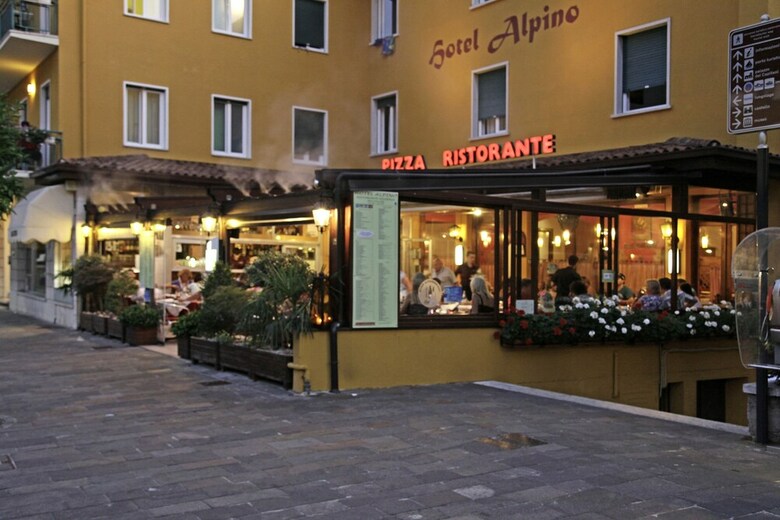 Hotel Alpino