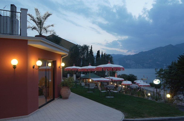 Hotel Oasi Beach