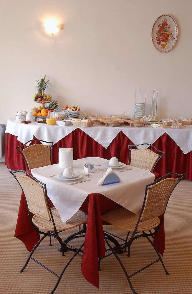 Hotel Oasi Beach