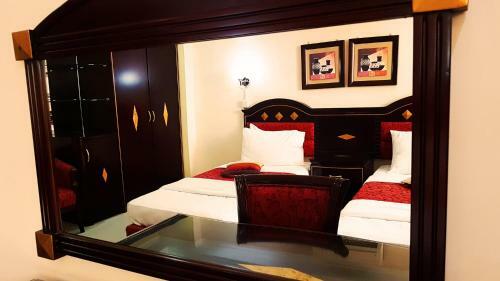 Urban Rose Hotel & Apartments