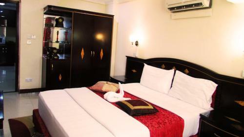 Urban Rose Hotel & Apartments