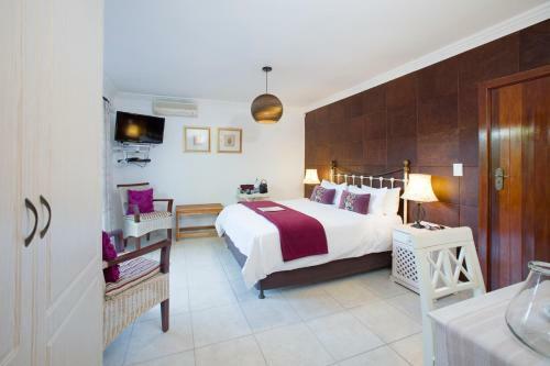 Candlewood Lodge