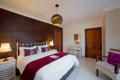 Candlewood Lodge