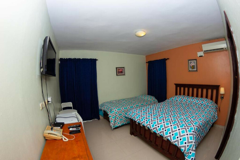 Hotel Renacer