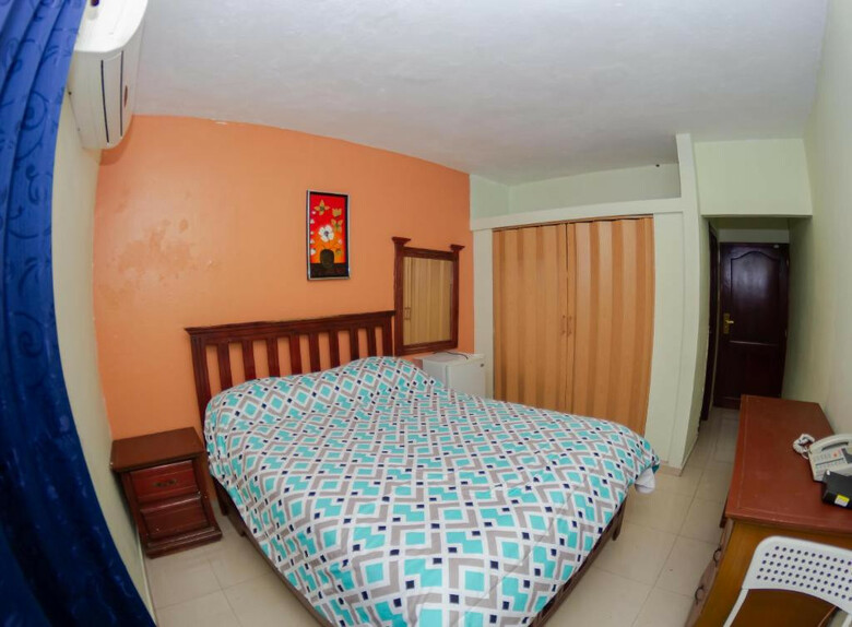 Hotel Renacer