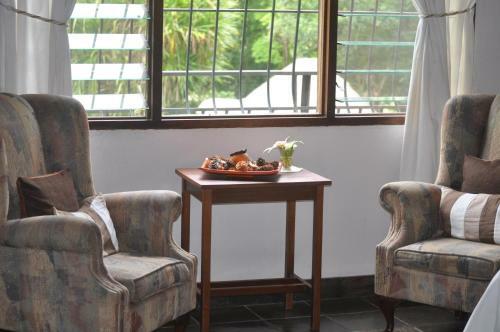 Hostal Laughing Waters Guest House