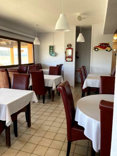 Hotel Nb H�tel Restaurant Moulins