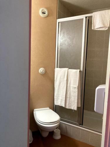 Hotel Nb H�tel Restaurant Moulins
