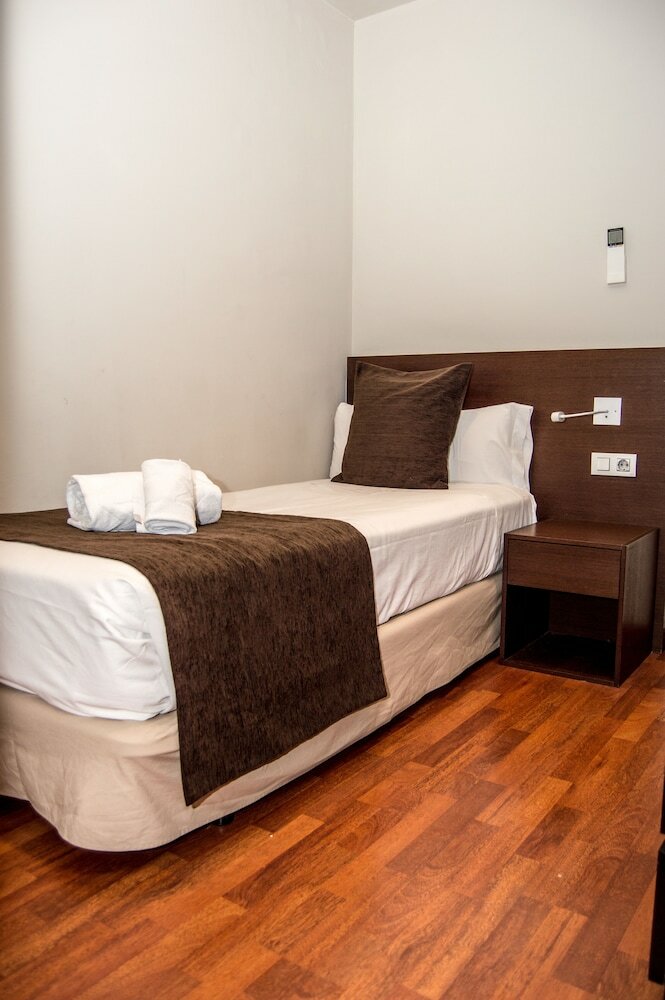 Apartamentos Turisticos Madanis