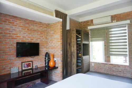 Rock Villa