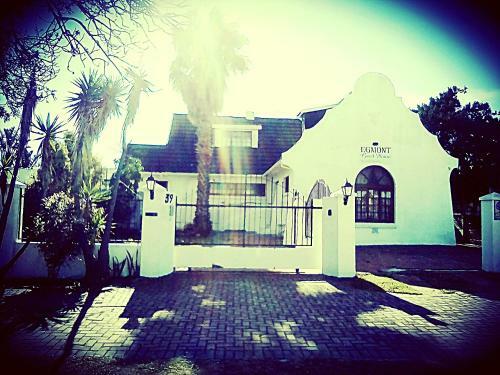 Hostal Egmont Guest House