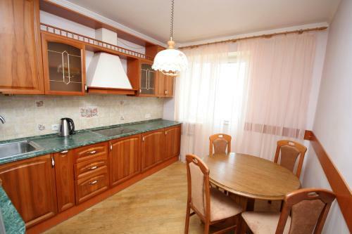 Apartments At Livoberezhna