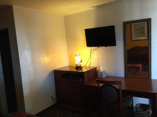 Encore Motel