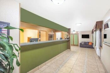 Hotel Baymont Inn And Suites Dubuque