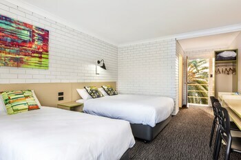 Boomerang Hotel