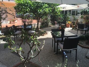 Hotel Lora