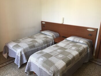 Hotel Lora