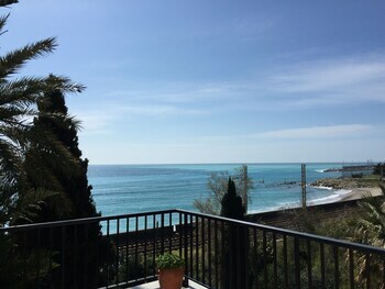 Hotel Lora