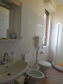 Hotel Lora