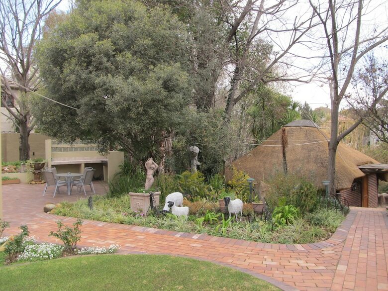 Bed & Breakfast Five A Morris