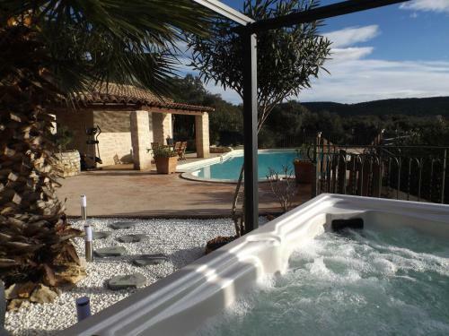 Bed & Breakfast Gite Les Bois 1
