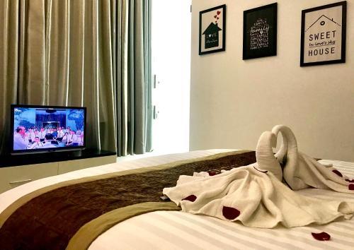 Liberty Hue Center Hotel