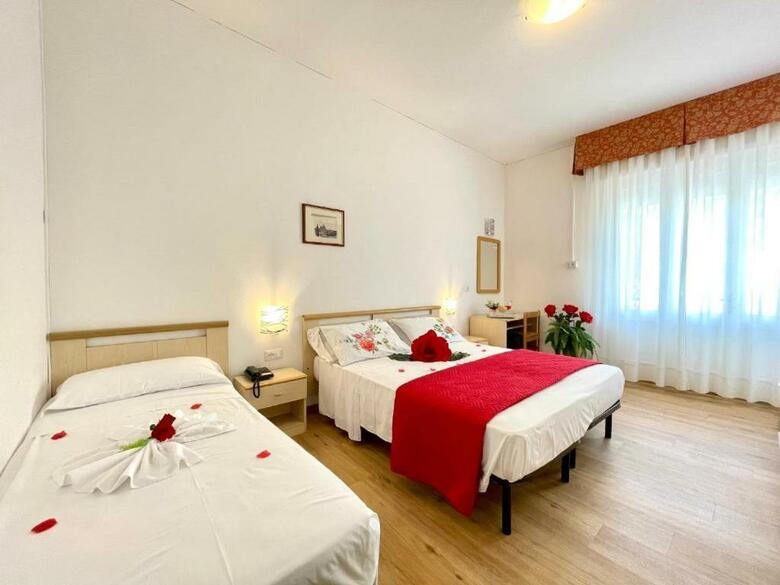 Hotel Trovatore