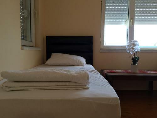 Apartment For 8persons