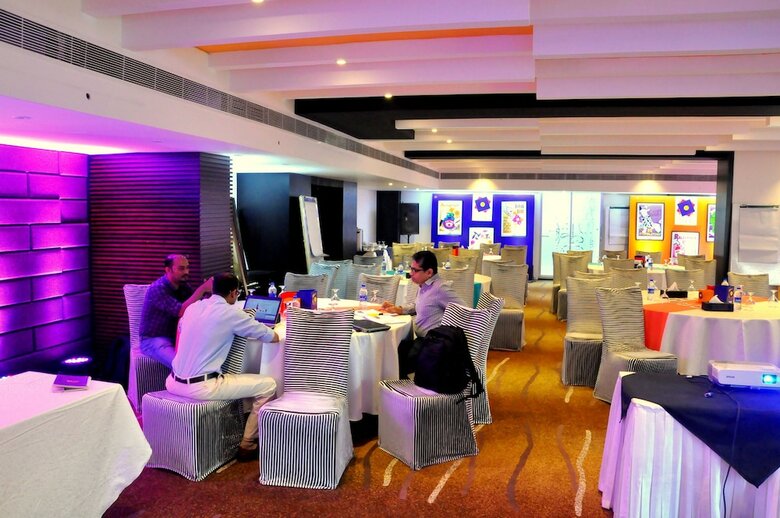 Hotel Long Beach Suites Dhaka