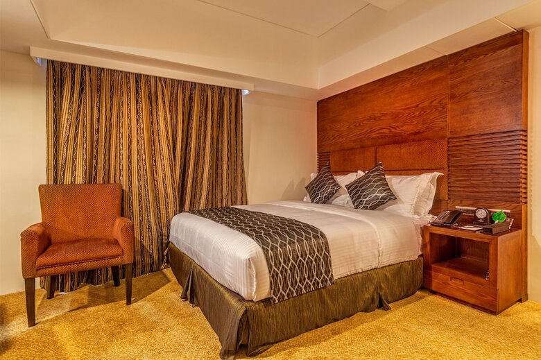 Hotel Long Beach Suites Dhaka