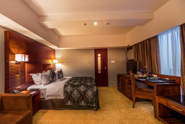 Hotel Long Beach Suites Dhaka