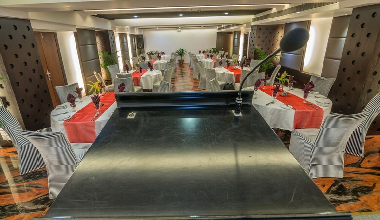 Hotel Long Beach Suites Dhaka