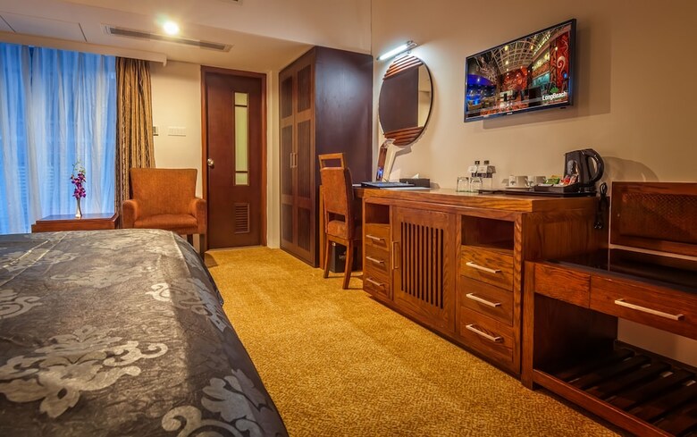 Hotel Long Beach Suites Dhaka