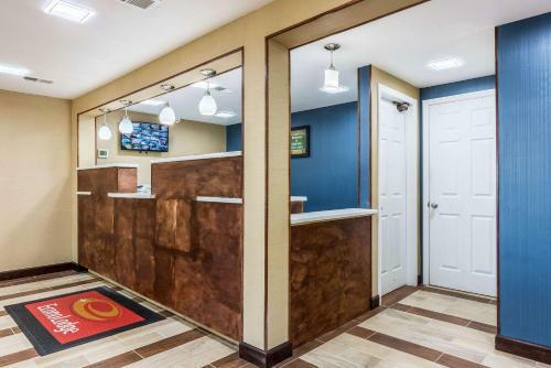 Motel Red Carpet Inn And Suites - Gastonia