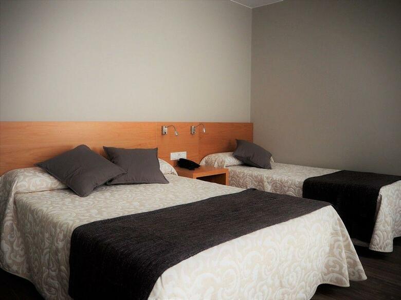 Hostal Alda Albor�n Rooms