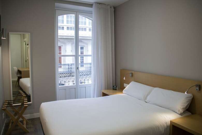 Hostal Alda Albor�n Rooms
